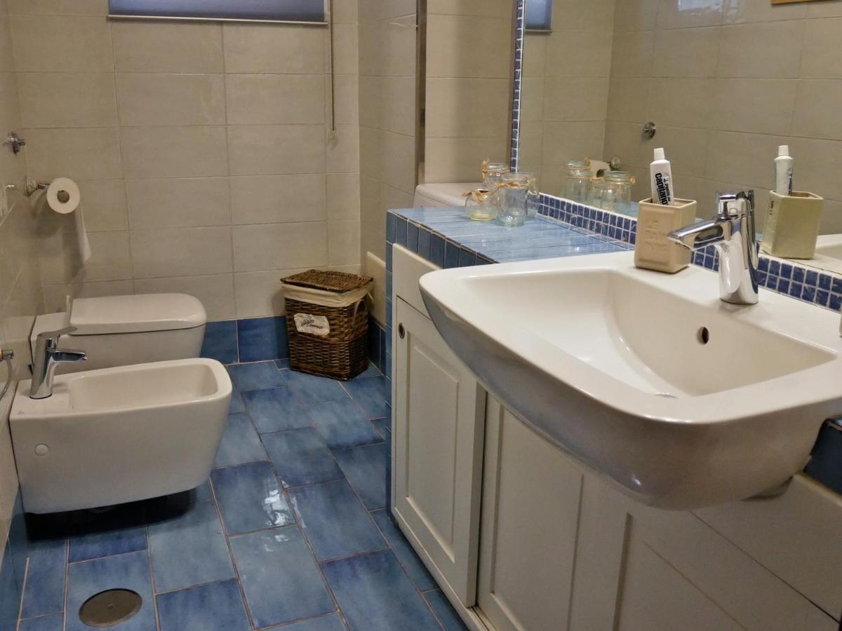 La Casetta Di Nonna Pina - Appartamento Con Cucina In Pieno Centro Torre Annunziata Exterior foto